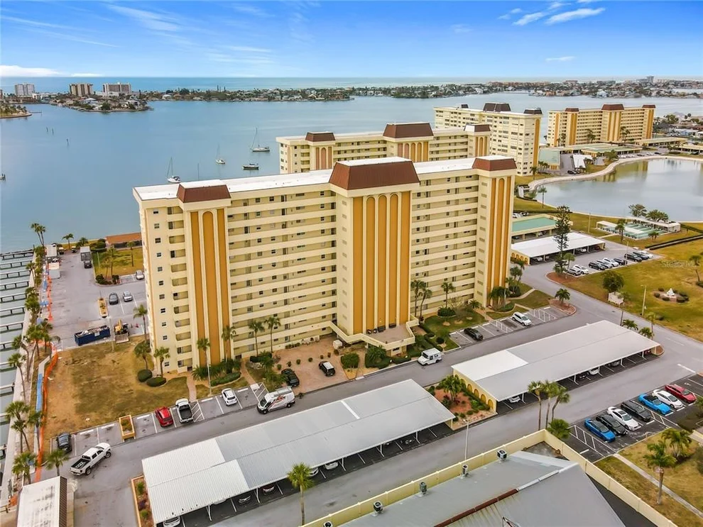 Unit for sale at 4550 COVE CIRCLE, ST PETERSBURG, FL 33708