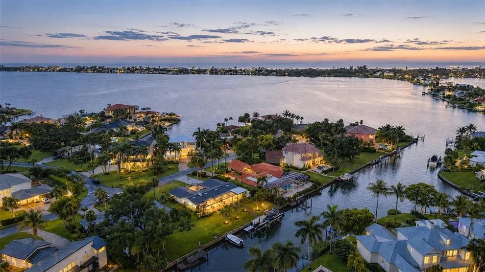 Unit for sale at 1761 SANDALWOOD DRIVE, SARASOTA, FL 34231