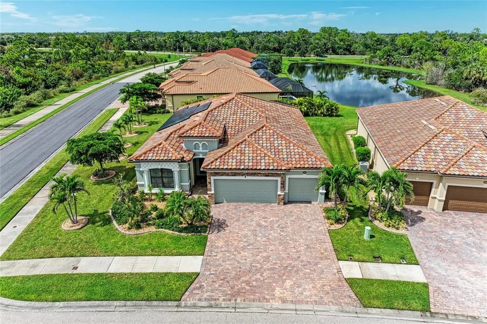 Unit for sale at 20700 GRANLAGO DR DRIVE, VENICE, FL 34293