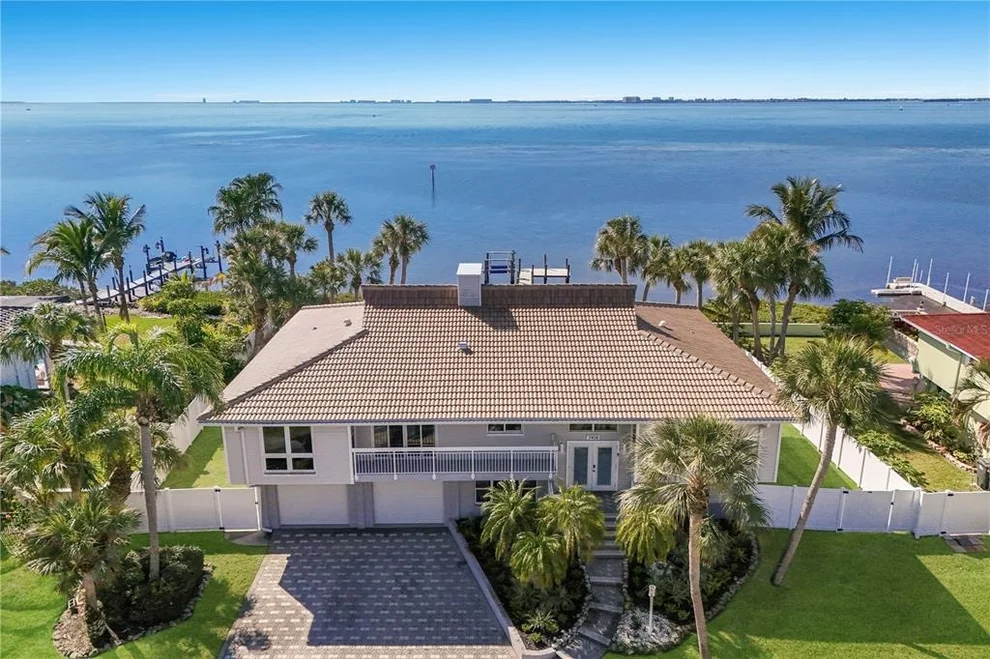 Unit for sale at 3908 BAYSIDE DRIVE, BRADENTON, FL 34210