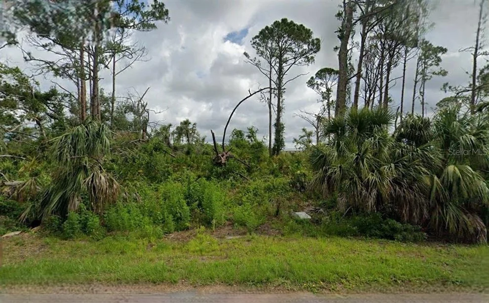 Unit for sale at 15484 WHITEHALL AVENUE, PORT CHARLOTTE, FL 33953