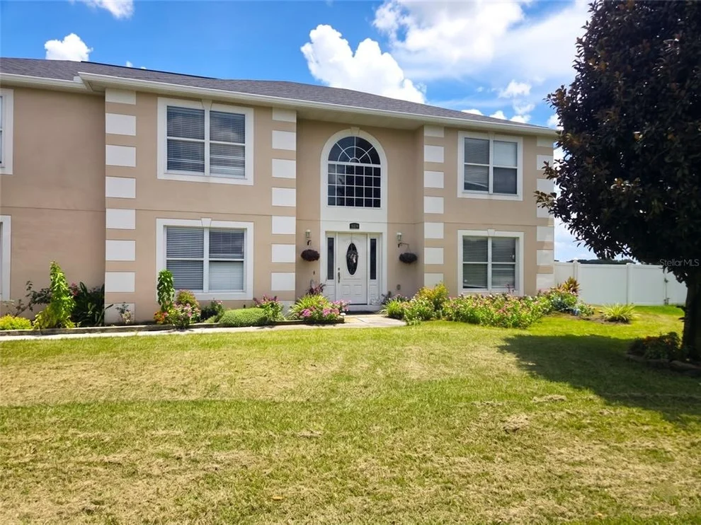 Unit for sale at 321 LAKE HILLS LANE, EAGLE LAKE, FL 33839