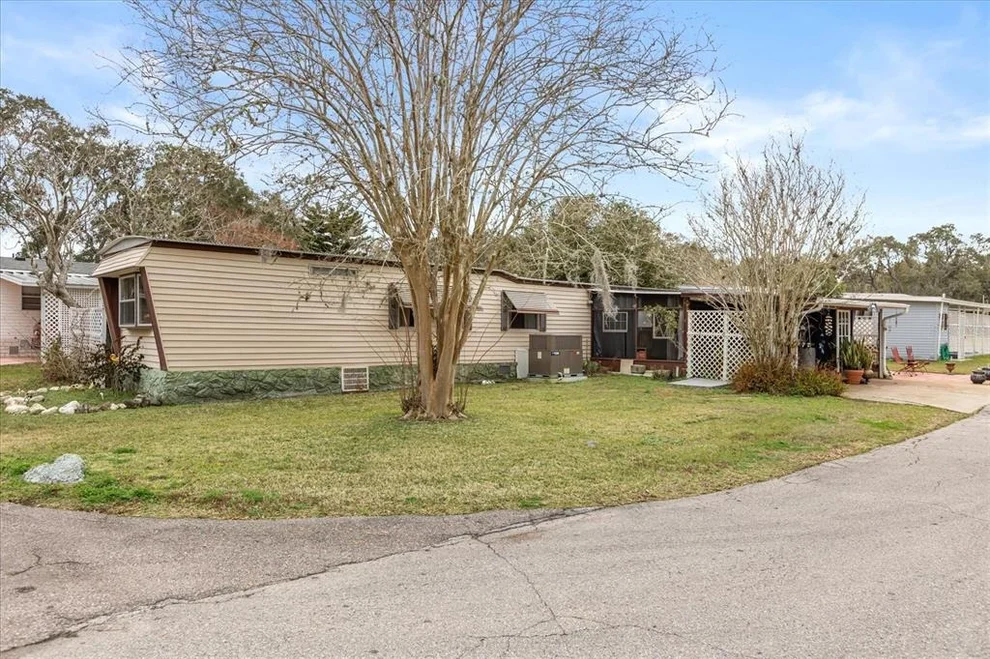 Unit for sale at 1960 PINEWOOD LANE, MOUNT DORA, FL 32757
