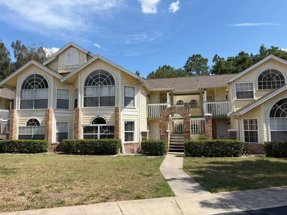 Unit for sale at 5017 LAGUNA BAY CIRCLE, KISSIMMEE, FL 34746
