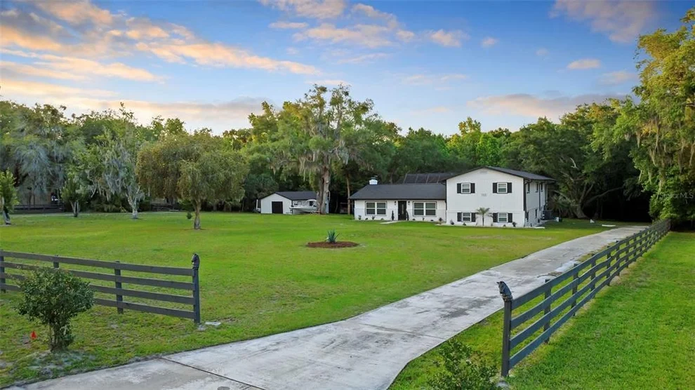 Unit for sale at 155 E COUNTRY CIRCLE DRIVE E, PORT ORANGE, FL 32128