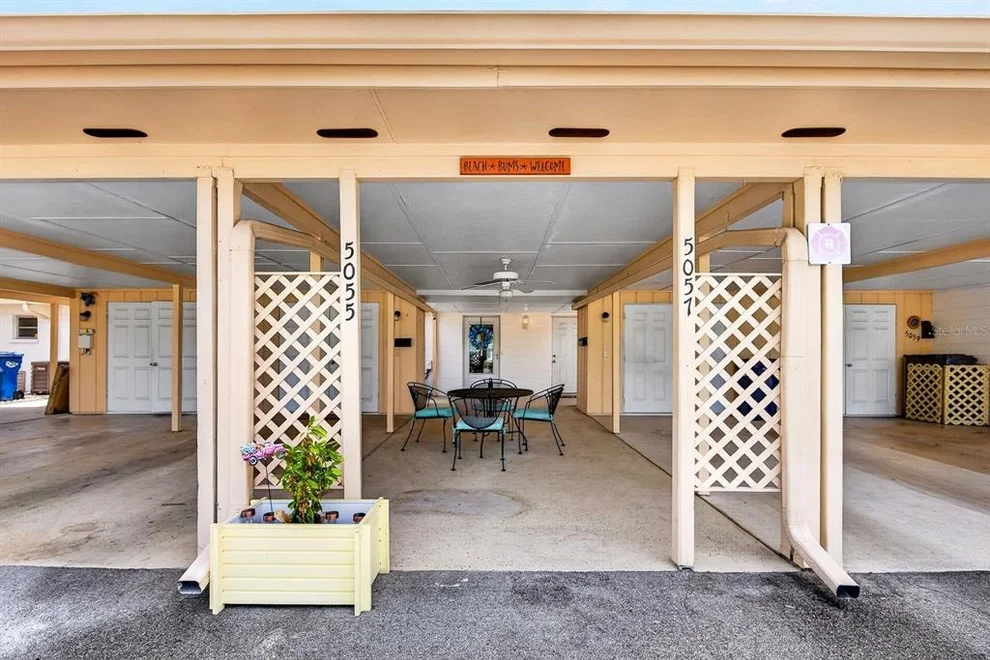 Unit for sale at 5055 LIVE OAK CIRCLE, BRADENTON, FL 34207