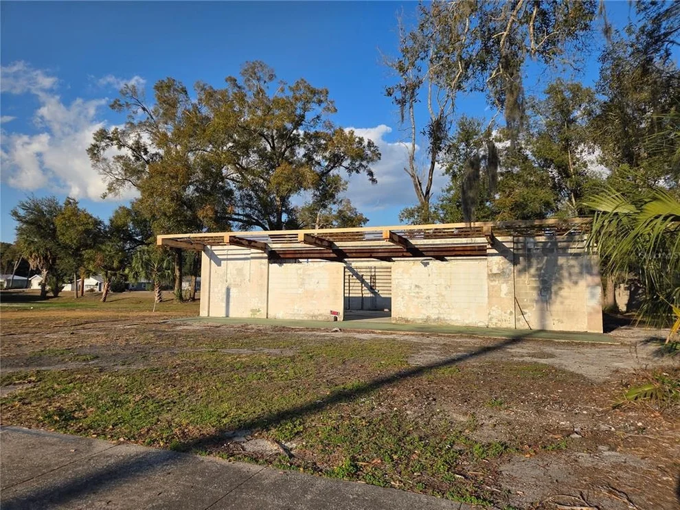 Unit for sale at 715 N YOUNG BOULEVARD, CHIEFLAND, FL 32626