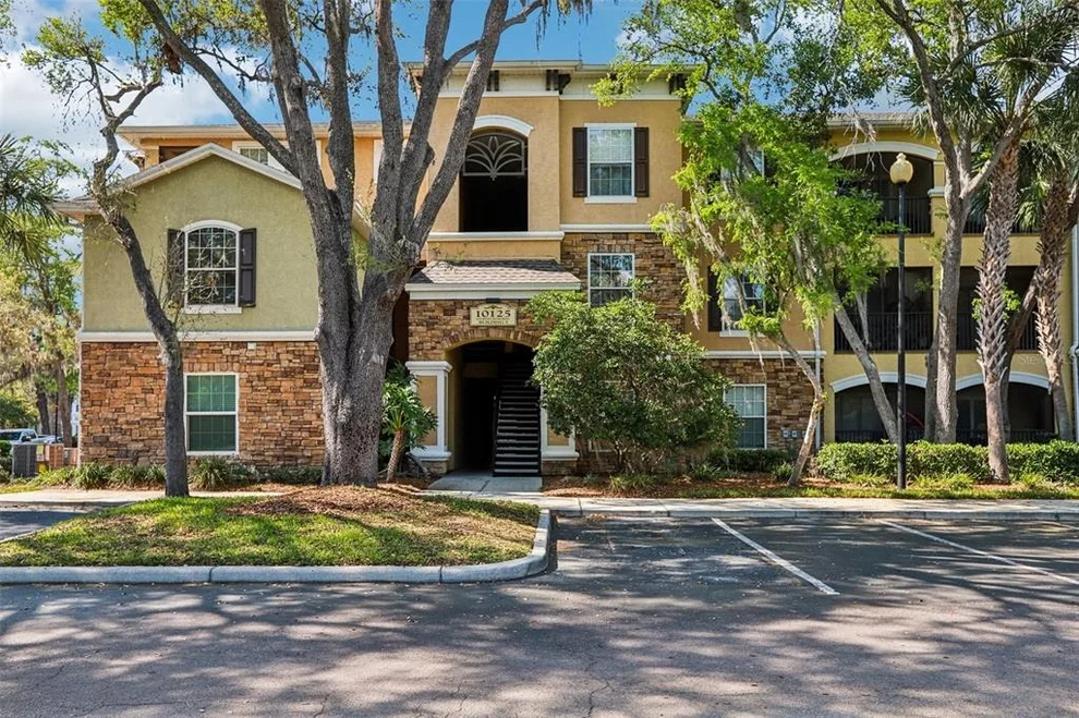 Unit for sale at 10125 COURTNEY PALMS BOULEVARD, TAMPA, FL 33619