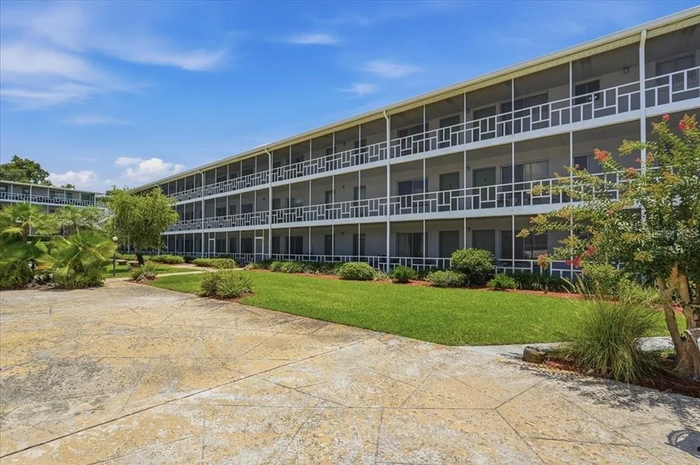 Unit for sale at 1700 6TH ST NW, WINTER HAVEN, FL 33881