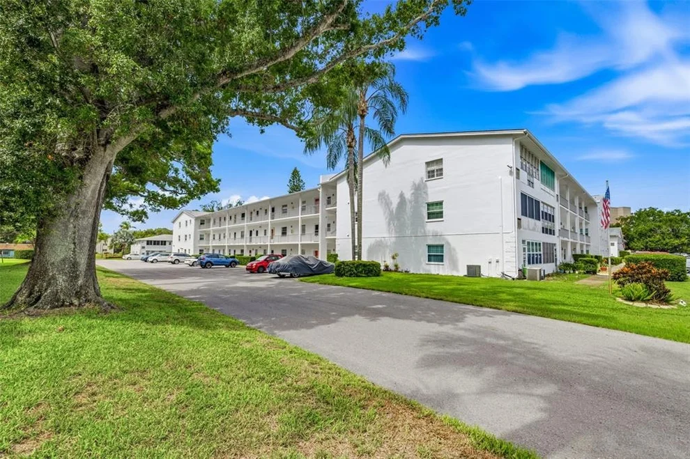 Unit for sale at 400 GLENNES LANE, DUNEDIN, FL 34698