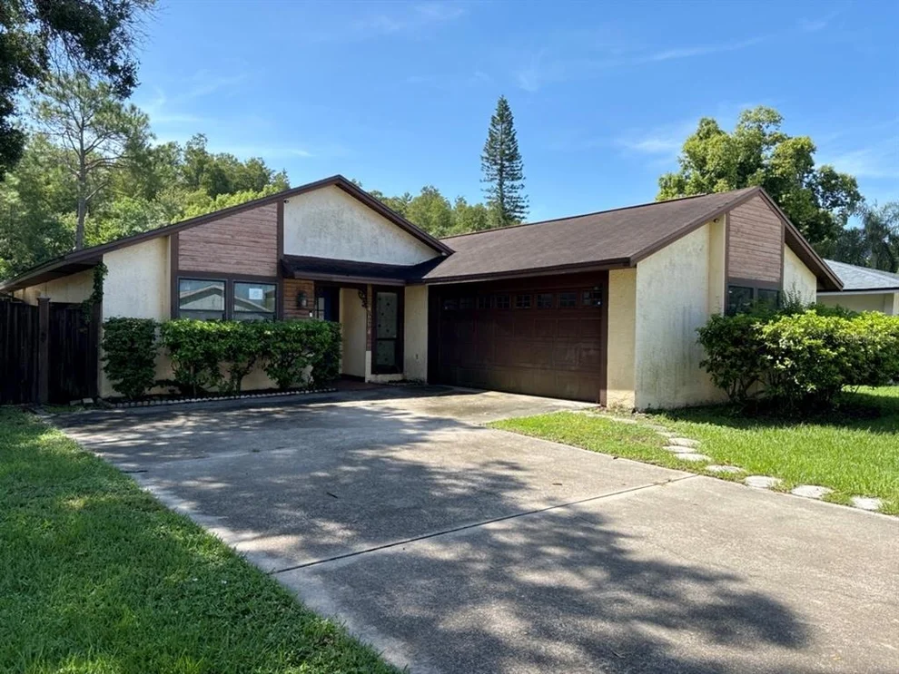 Unit for sale at 4604 RIDGE POINT, TAMPA, FL 33624