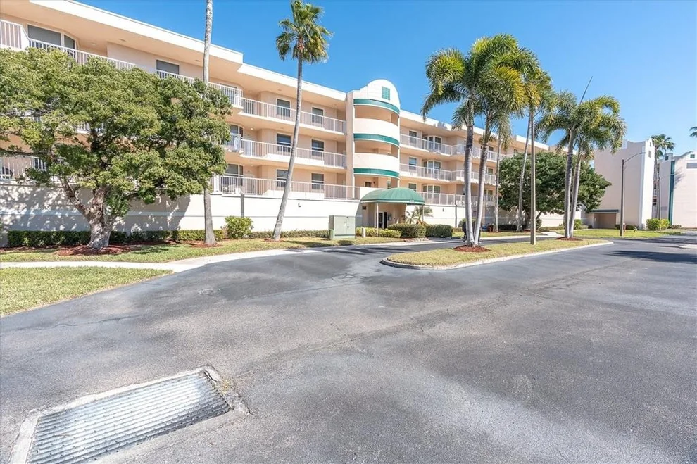 Unit for sale at 6315 SHORELINE DRIVE, SEMINOLE, FL 33708