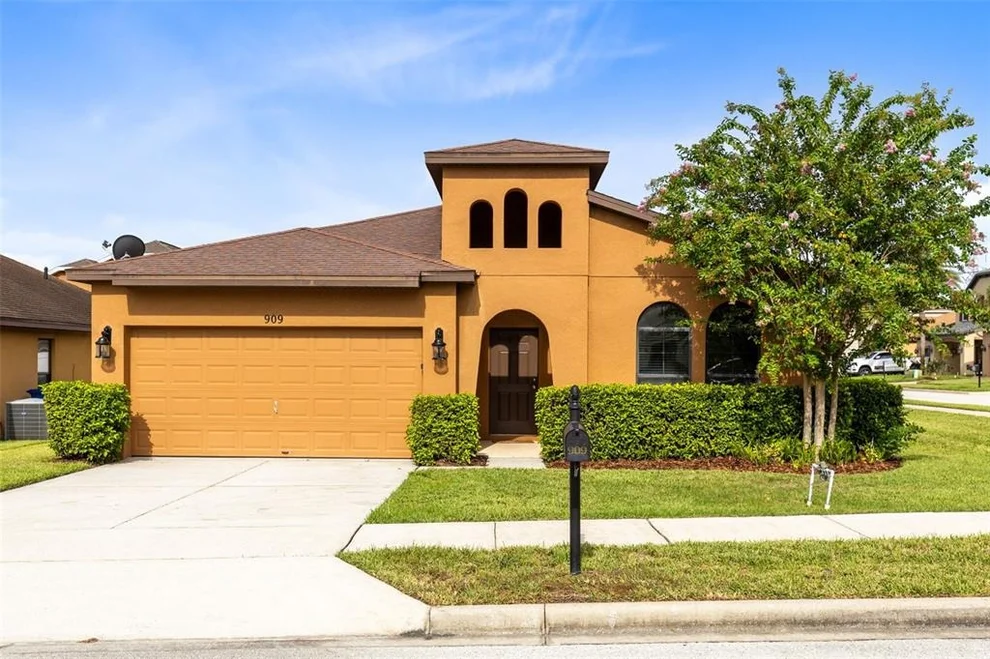 Unit for sale at 909 WOODS LANDING DRIVE, MINNEOLA, FL 34715