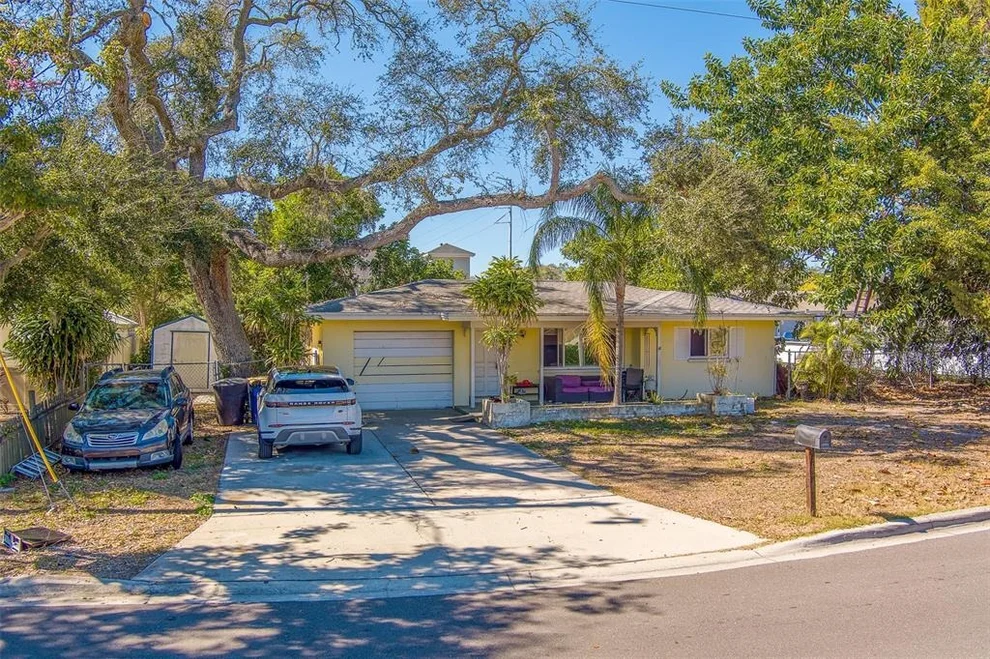 Unit for sale at 1300 S HILLCREST AVENUE, CLEARWATER, FL 33756