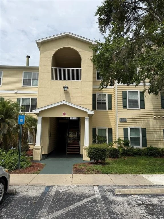 Unit for sale at 18593 BRIDLE CLUB DRIVE, TAMPA, FL 33647