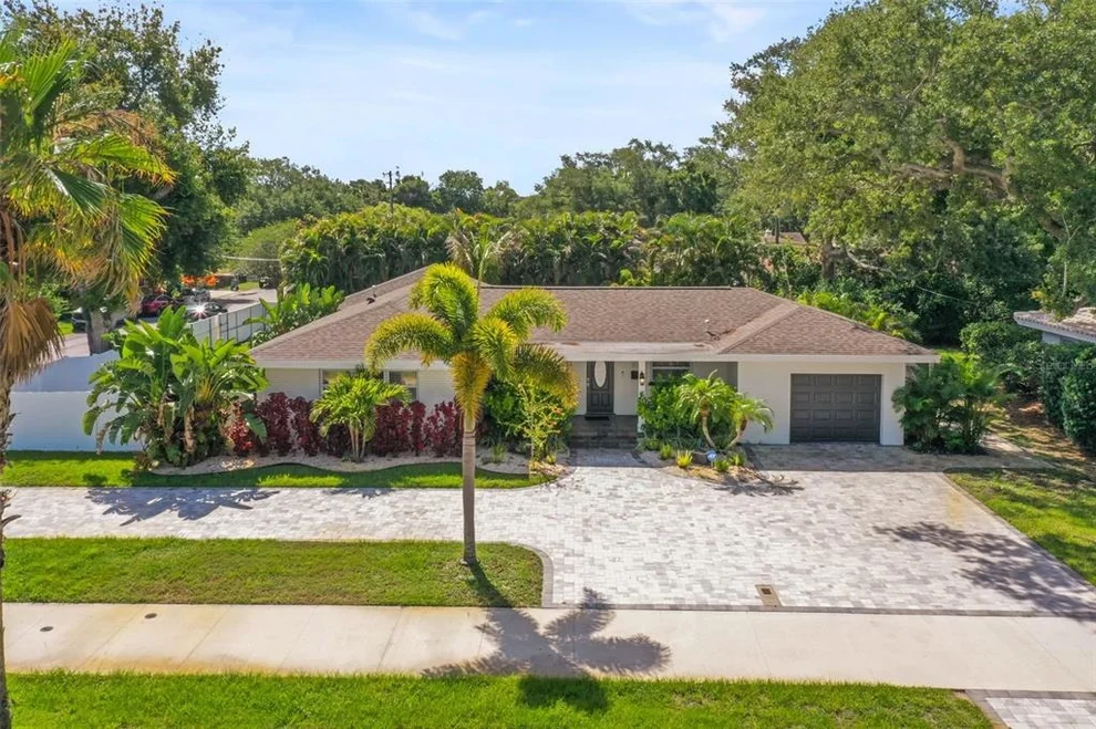 Unit for sale at 1701 INDIAN ROCKS ROAD, BELLEAIR, FL 33756