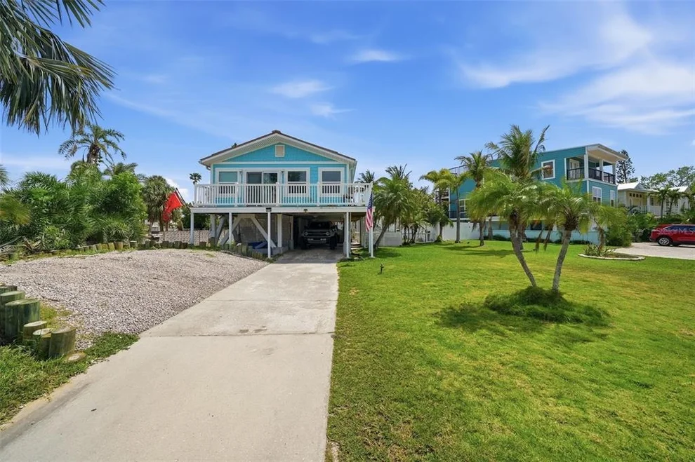 Unit for sale at 15823 REDINGTON DRIVE, REDINGTON BEACH, FL 33708