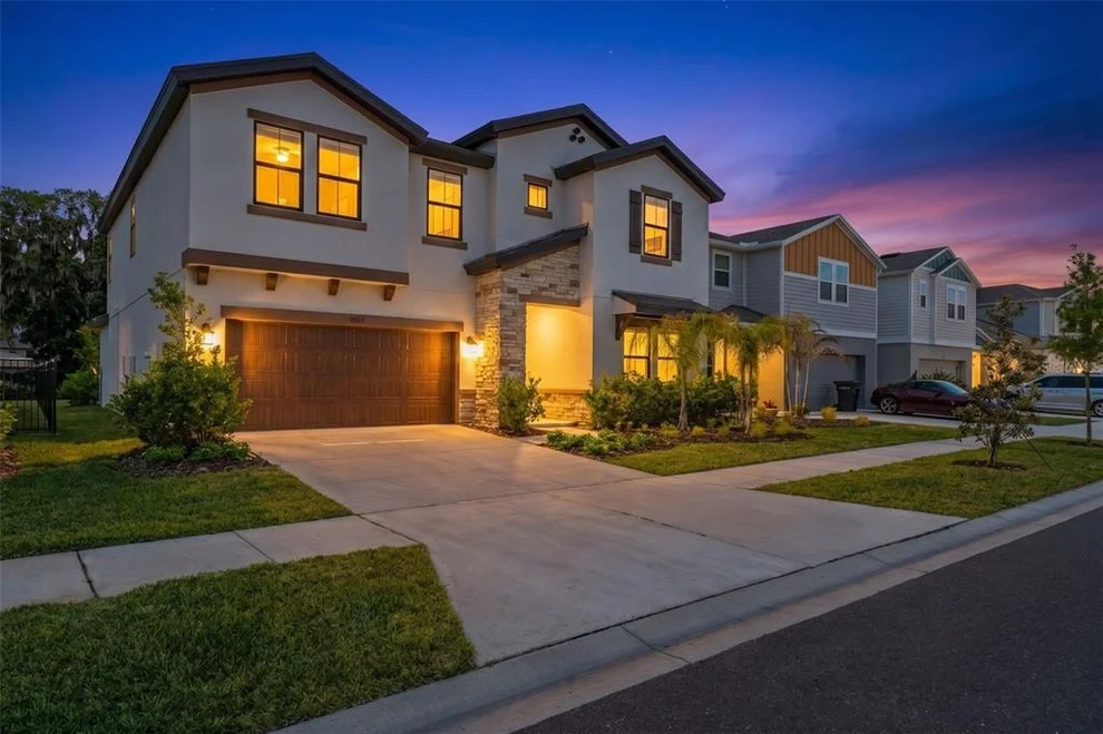 Unit for sale at 14868 SUMMER BRANCH DRIVE, LITHIA, FL 33547