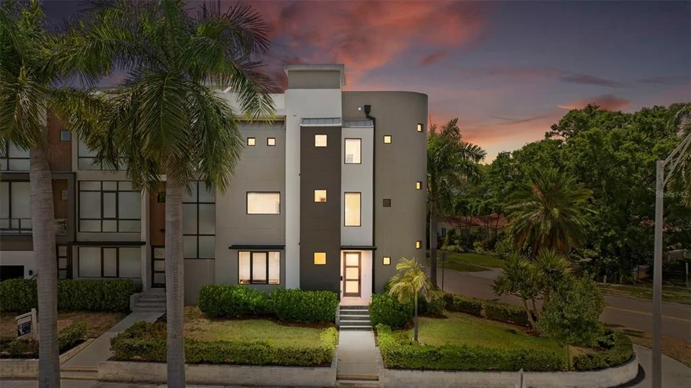 Unit for sale at 92 W DAVIS BOULEVARD, TAMPA, FL 33606