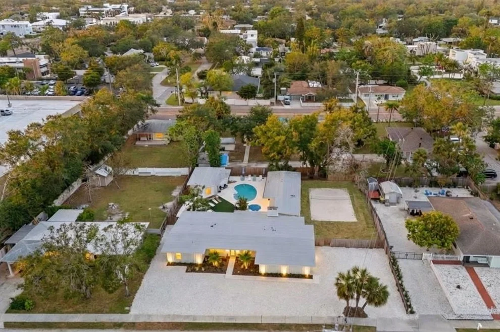 Unit for sale at 2069 BOUGAINVILLEA STREET, SARASOTA, FL 34239