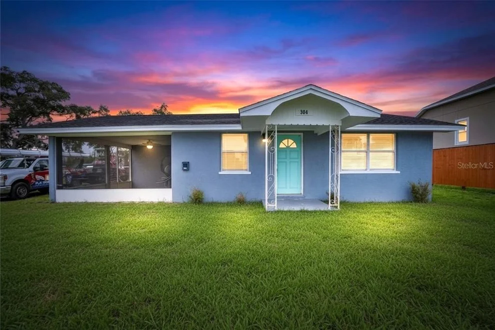Unit for sale at 304 4TH AVENUE NW, RUSKIN, FL 33570