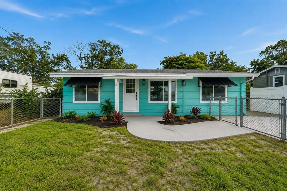 Unit for sale at 5541 KENSINGTON STREET, SARASOTA, FL 34232