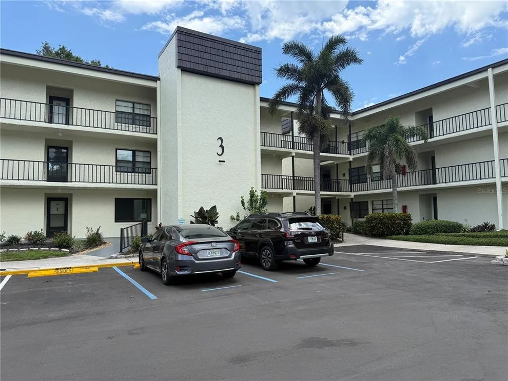 Unit for sale at 14130 ROSEMARY LANE, LARGO, FL 33774