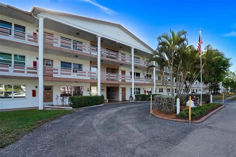 Unit for sale at 6015 19TH STREET N, ST PETERSBURG, FL 33714