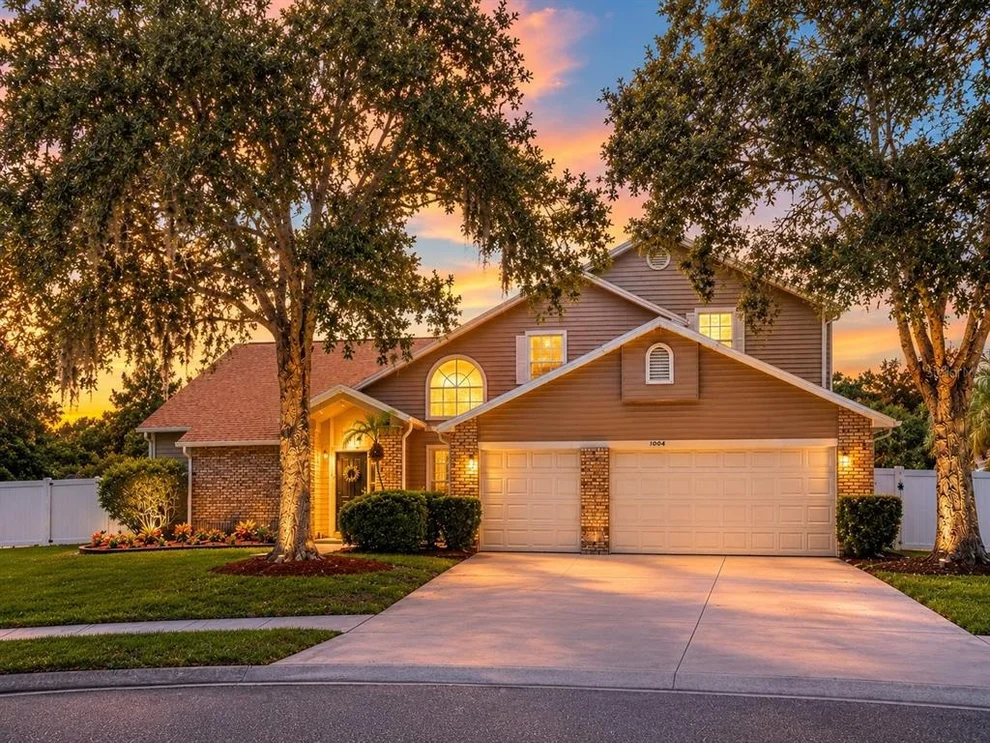 Unit for sale at 1004 MUIRFIELD COURT, OVIEDO, FL 32765