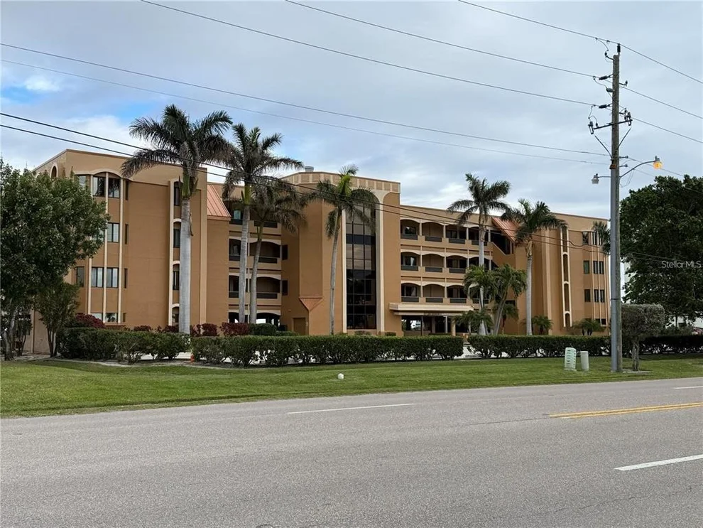 Unit for sale at 1601 PARK BEACH CIRCLE, PUNTA GORDA, FL 33950