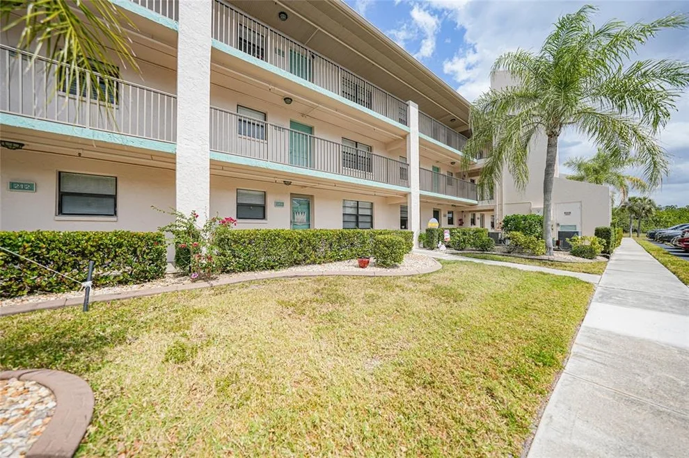 Unit for sale at 175 KINGS HIGHWAY, PUNTA GORDA, FL 33983