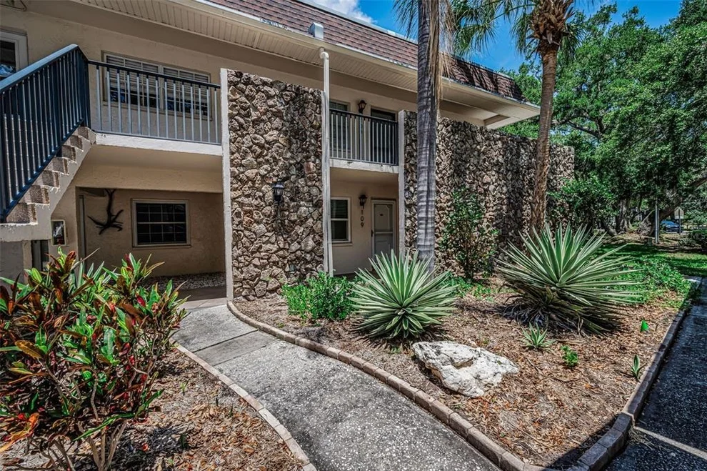 Unit for sale at 820 PATRICIA AVENUE, DUNEDIN, FL 34698