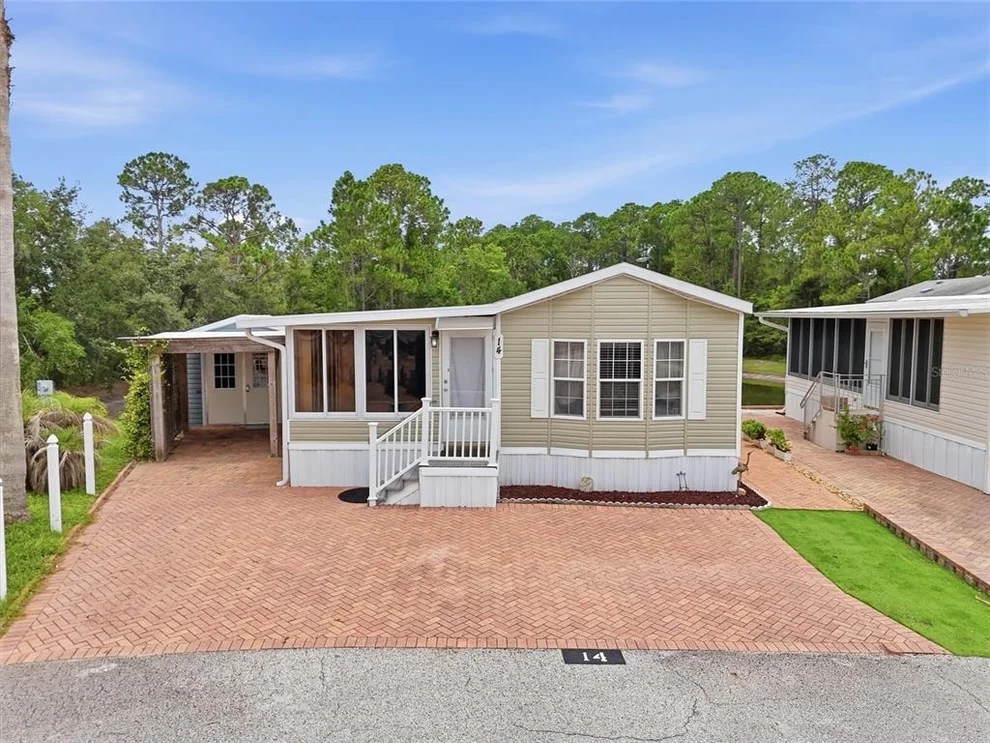 Unit for sale at 20285 US HIGHWAY 27, CLERMONT, FL 34715
