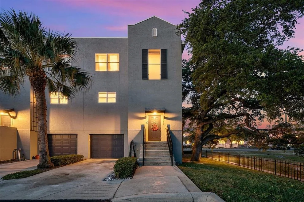 Unit for sale at 5301 ESCENA COURT, TAMPA, FL 33611