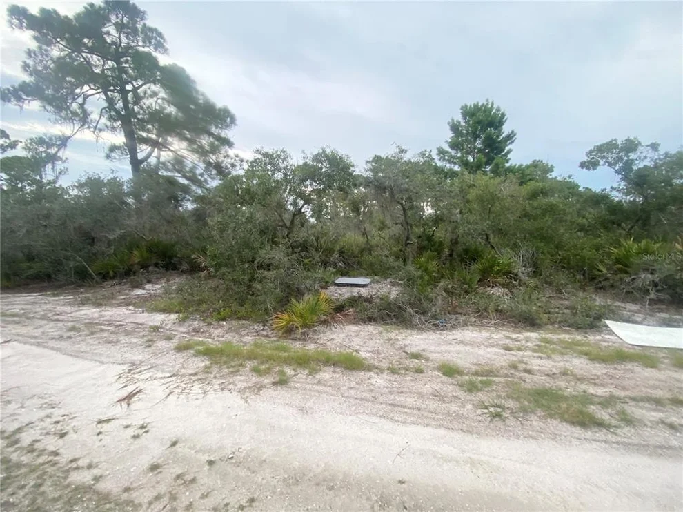 Unit for sale at 325 BRANT AVENUE, SEBRING, FL 33870