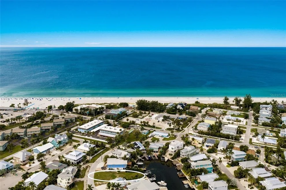 Unit for sale at 214 S HARBOR DRIVE, HOLMES BEACH, FL 34217