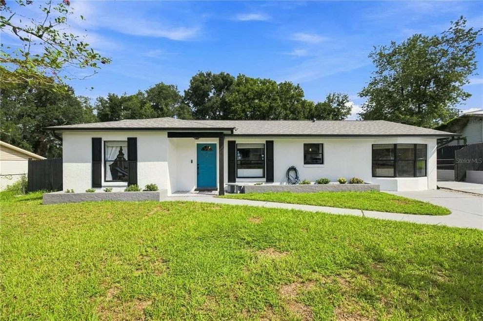 Unit for sale at 11615 SE 129TH LANE, OCKLAWAHA, FL 32179