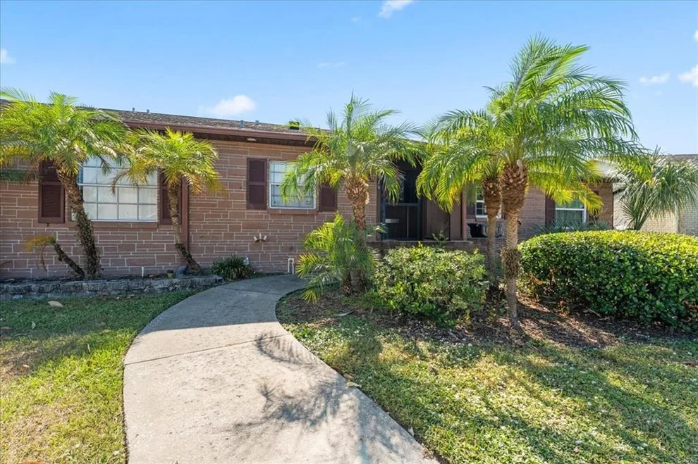 Unit for sale at 9519 FIELDVIEW CIRCLE, THONOTOSASSA, FL 33592