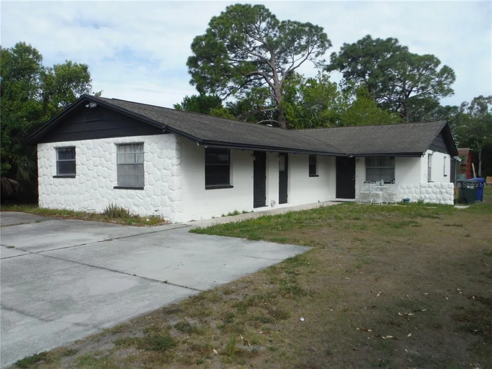 Unit for sale at 118 LAKE AVENUE SE, LARGO, FL 33771