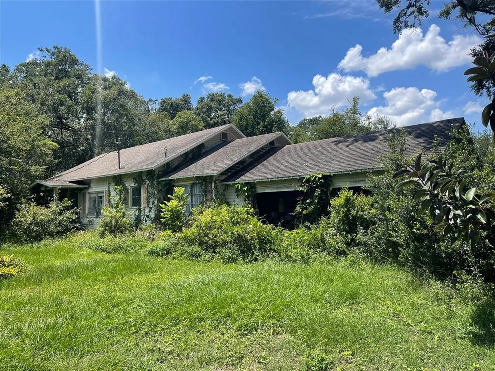 Unit for sale at 809 W PIPKIN ROAD, LAKELAND, FL 33813