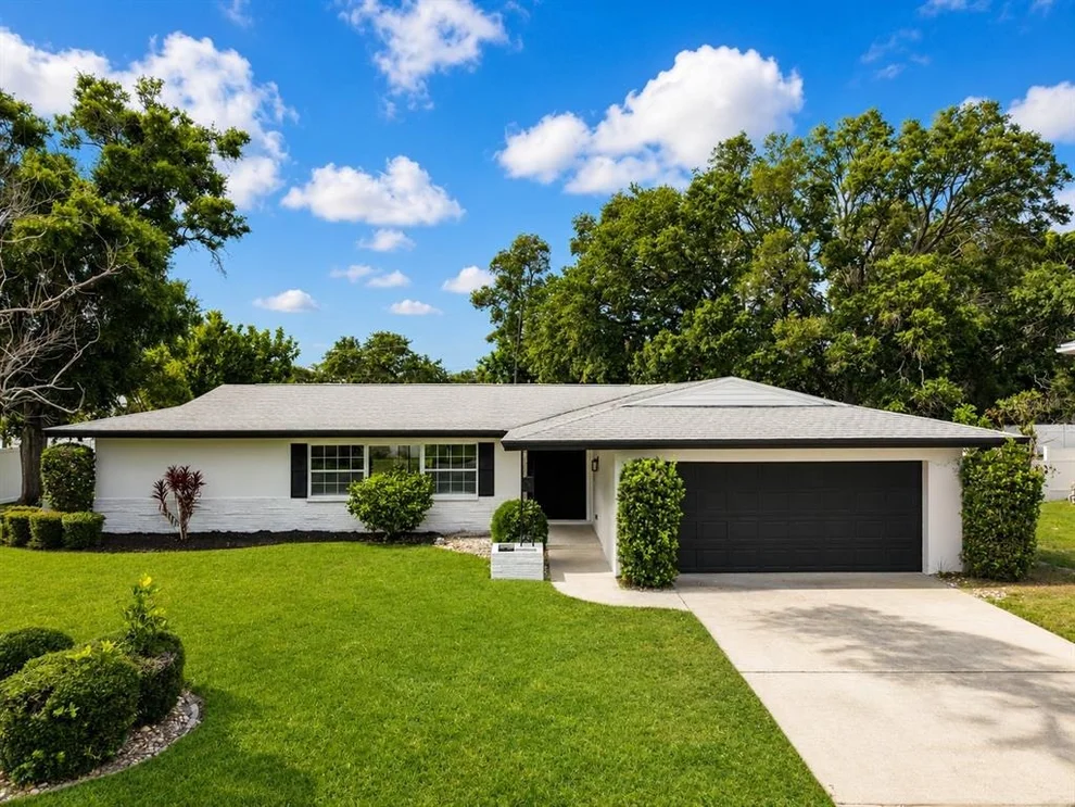 Unit for sale at 810 ALLAMANDA DRIVE, LARGO, FL 33770