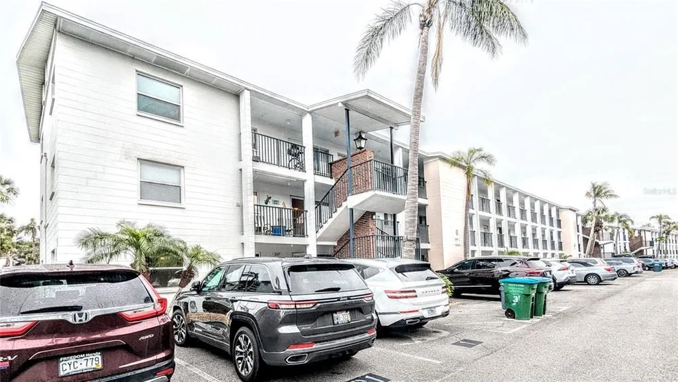 Unit for sale at 2057 SUNSET DRIVE, BRADENTON, FL 34207