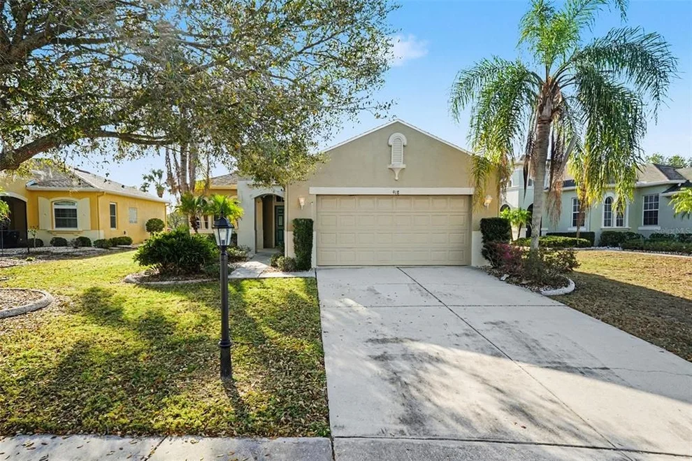 Unit for sale at 918 REGAL MANOR WAY, SUN CITY CENTER, FL 33573