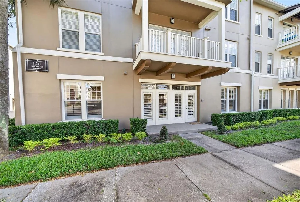 1231 Wright Circle
