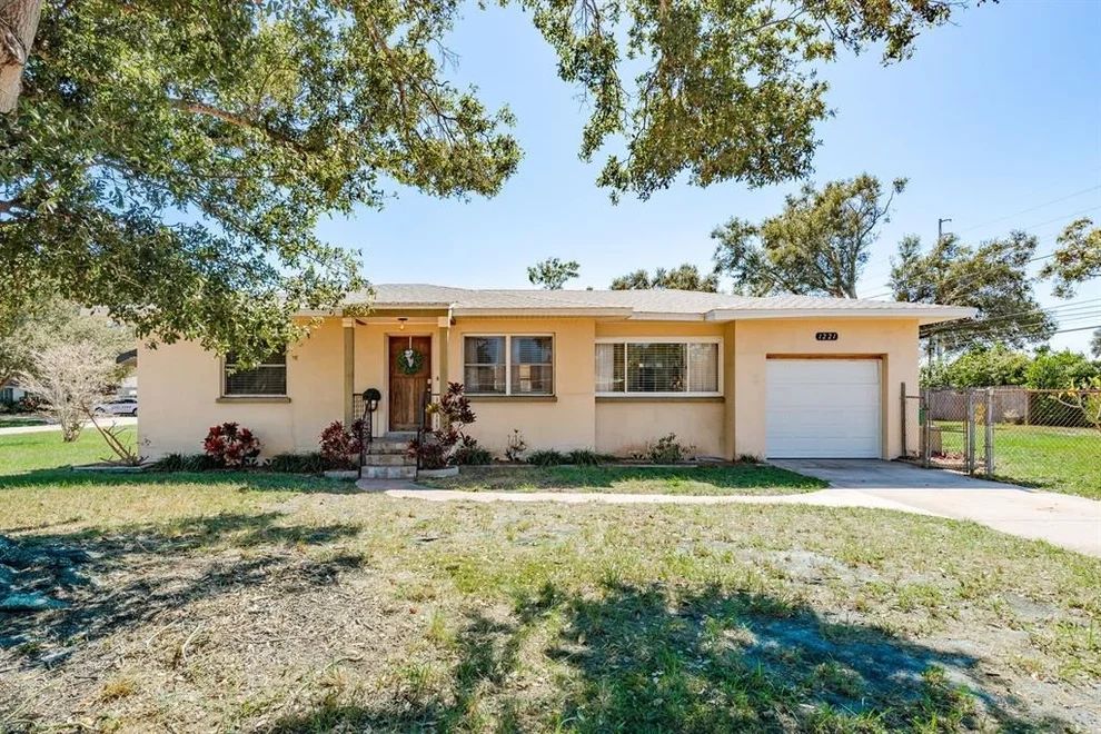 Unit for sale at 1221 WOODLAWN STREET, CLEARWATER, FL 33756