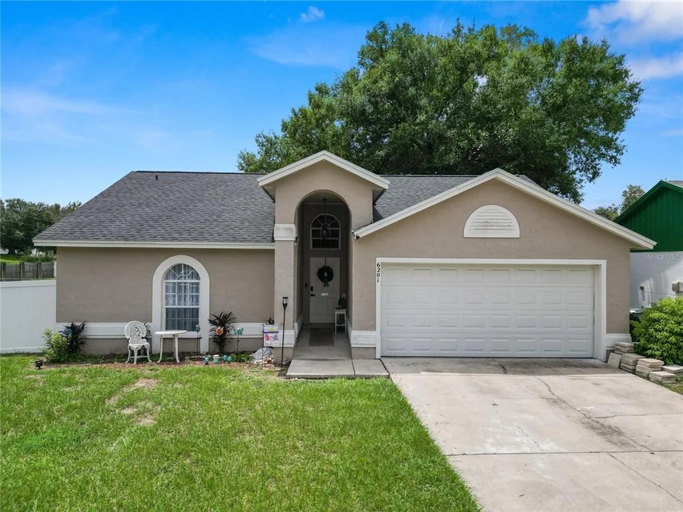 Unit for sale at 6201 VINTAGE DRIVE, LAKELAND, FL 33809