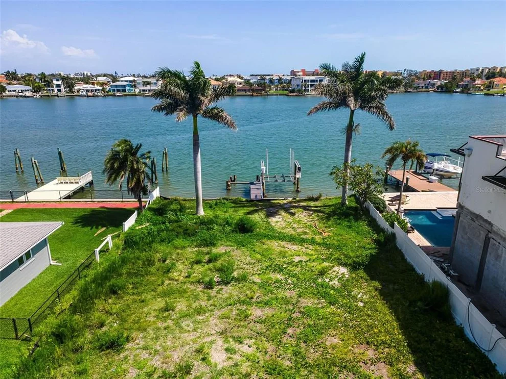 Unit for sale at 17043 DOLPHIN DRIVE, NORTH REDINGTON BEACH, FL 33708