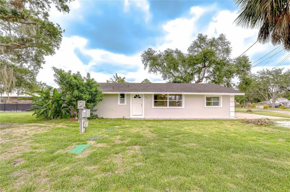 Unit for sale at 204 7TH STREET SW, RUSKIN, FL 33570