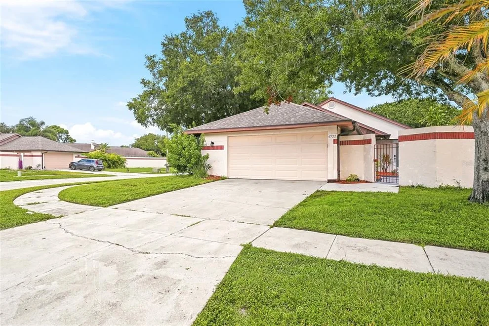 Unit for sale at 6922 SILVERMILL DRIVE, TAMPA, FL 33635