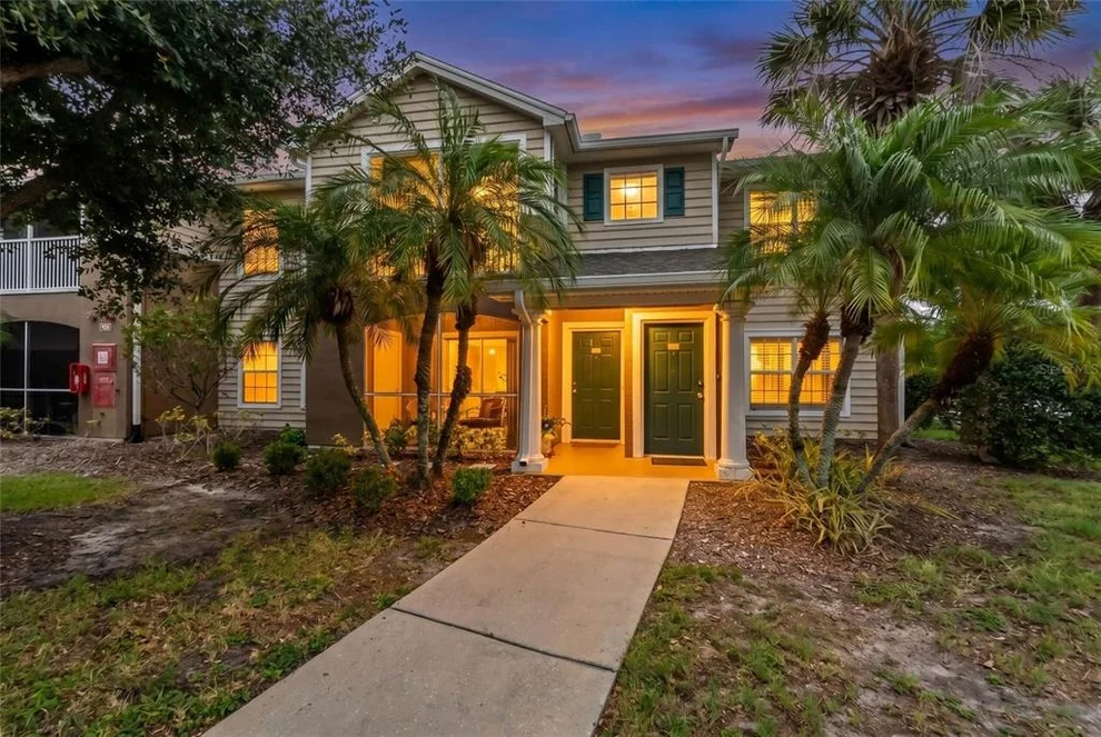 8933 Manor Loop